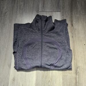 Lululemon In Stride Jacket Size Medium Grey Color